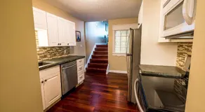 The River Blossom Suite - Downtown - Image 4