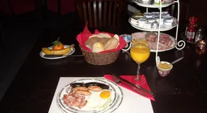 Hotel Golden Dragon - Image 5