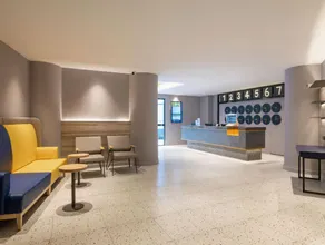 7 Days Hotel Shen zhen Luo hu Port East Gate International Trade Store - Image 2