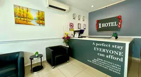 1 Hotel Taman Connaught - Image 3