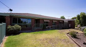 Geelong Holiday Home - Image 2