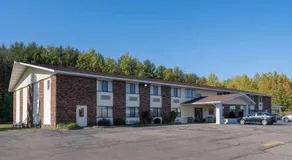 Travelodge by Wyndham Merrill - Image 3