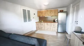Under Rock Guesthouse - Image 4