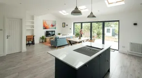 Private room in Modern and Stylish House - Image 3