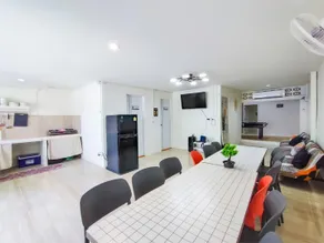 GAO Phala Beachfront Hostel - Image 2
