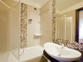 Dem Guest House - Image 4