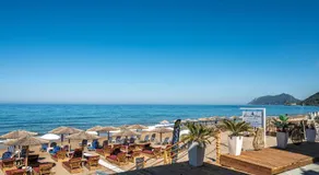 Romantic Palace Beach Apartments - Image 2