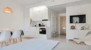 QnQ studio apartment - Image 2
