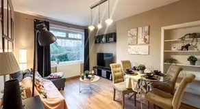 Holly street house with Separate Entrance,Glasgow edge - Image 3