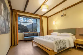 Floral Hotel Shennongjia Yunjian Qishe B&B Muyu - Image 4