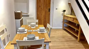 Dove Cottage - Image 4