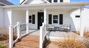 Spacious Beach House for 12 - 10-Min Walk to Beach - Family-Friendly Coastal Retreat - Image 5