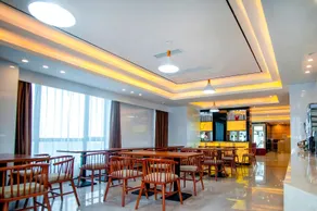 Lavande Hotel Pixian Shudu Wanda Plaza - Image 2