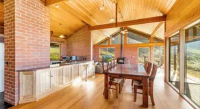 Apollo Panorama Guesthouse - Image 3