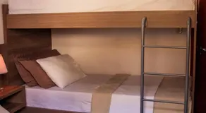 MAIOR NOTA - 90 metros da Beira Mar - 2 Quartos com AR CONDICIONADOS SPLIT, Air Fryer, Wi-Fi, Disney Plus, Star Plus, HBO Max, Cadeiras de Praia, Caixa Térmica, Churrasqueira, Rede para Descanso e Chuveirão - 8 pessoas - Melhor Localização! - Image 2