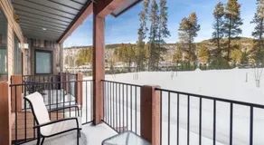 1 bedroom apartment free electric charger Keystone - Image 4