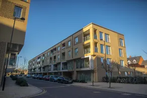 Luxury Cambridge City Apartment + FREE PARKING - Image 4