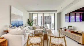 Ocean Views, Your Oasis Awaits - Image 2