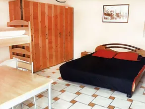Quaint Holiday Home in Metajna with Terrace - Image 4
