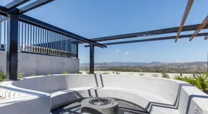 Luxury apartment with Brindabella views - Image 5