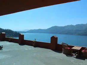 Nar-Bish Hotel - Image 5