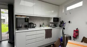 Wimbledon area - Beautiful Garden Casita - Image 4