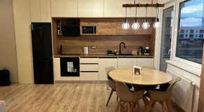 New 2 Bedroom apartment by the airport - FREE PARKING - Image 3