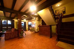 Vajra Hotel - Image 5