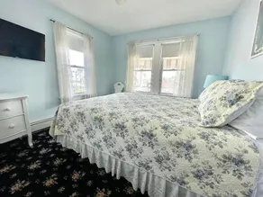 Quaker Inn - Image 1