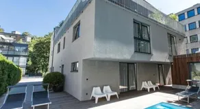 Room 4 & 5 Apartments - Image 5