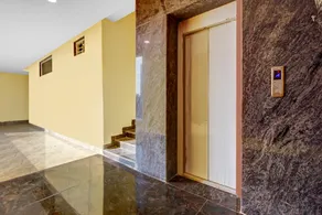 Hotel O Ab Residency Near Miraj Cinemas - Shalini Shivani - Image 3