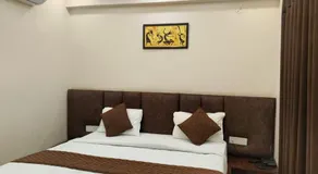 hotel shiv - Image 2