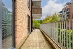 Elegant Apartment @ Campbell Park • City Centre • Balcony • Free Parking • Sky TV • Yoko Property - Image 5
