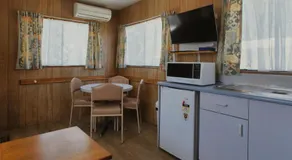 Woodmans Hill Motel - Image 3