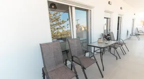Laura City Apartments by the Sea - Image 3