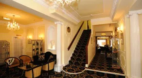 Bedford Hotel - Image 2