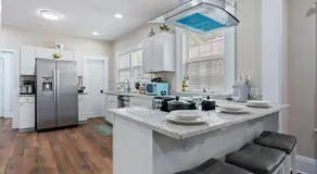 Bungalow Retreat! - Image 5