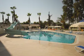 INFINITY BEACH HOTEL - Image 3