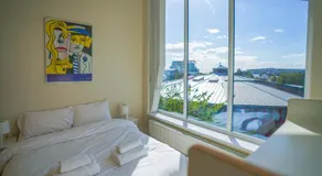 Royal Stuart Lane - Townhouse by the Bay with Parking - Image 3