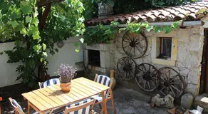Drift Rock House - Image 5