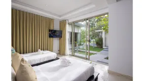 La Lagune | 5BR Beachfront Villa with Tennis Court - Image 3