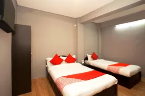 OYO 587 Hotel Tradition Inn - Image 3