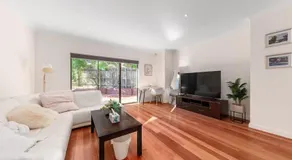 Welcome home Burwood - Image 2