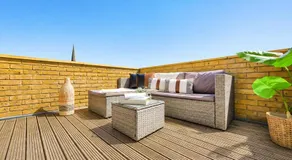 Spacious 1Bed Apt - Steps to Ealing Broadway & Shops - Image 2