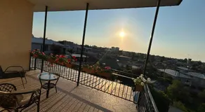 White Hotel Guesthouse - Image 5