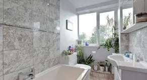StayInWoking at 30 Woodlands - Image 2
