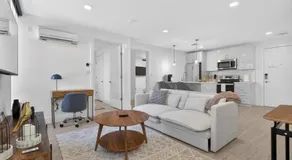 Luxury 2BR apt in Boston near Harvard! - Image 2