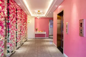 Swan of Love Dongguan Hotel - Image 2