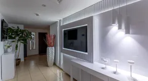 Dubai Jbr Amazing Penthouse With Stunning View - Image 2