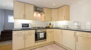Cambridge Water House Apartments - Image 3